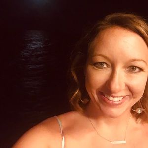 Meet your Posher, Lacey